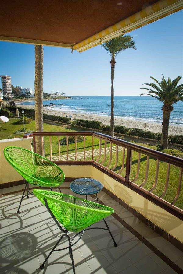 Holidays2Riviera Sea Side Front Beach Sitio de Calahonda Екстериор снимка